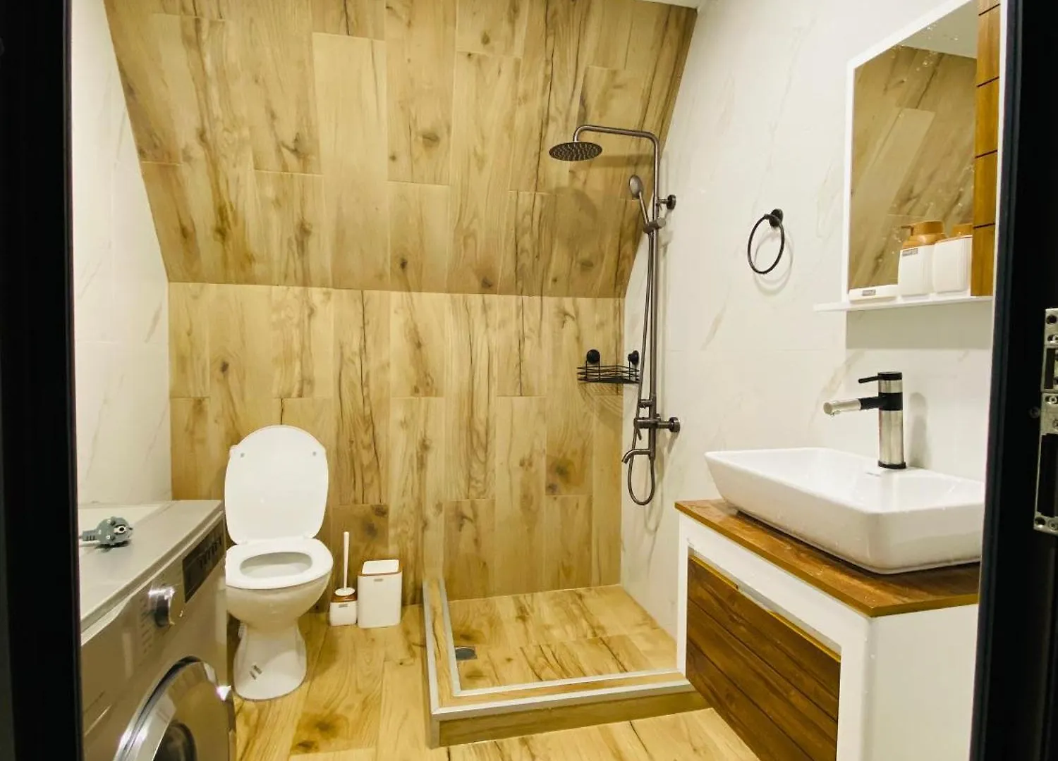 Dom wakacyjny Lazeti Inn • Ლაზეთი Ინნ Batumi